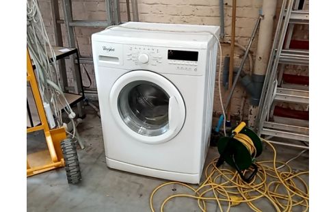 MACHINE A LAVER whirlpool A++ 7kg 6th sense