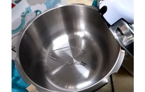 COCOTTE MINUTE Seb avec accessoires