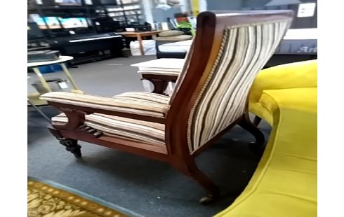FAUTEUIL ANCIEN BOIS ET TISSU