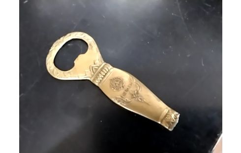 DECAPSULEUR THAÏLANDE