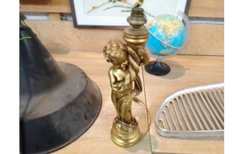PIED DE LAMPE DORE