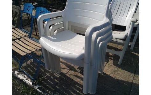 LOT DE 4 CHAISES PVC BLANCHE