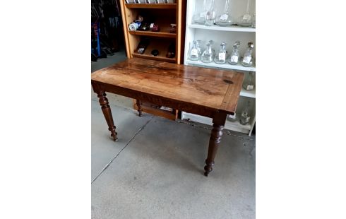 TABLE DE CUISINE ANCIENNE