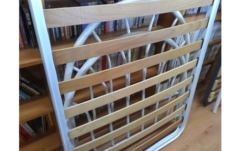 LIT METAL BLANC AVEC SOMMIER A LATTES 90X190