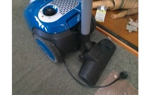 ASPIRATEUR BOSCH 600W