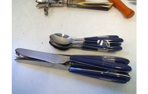 LOT DE COUVERTS (CUILLERES+COUTEAUX)