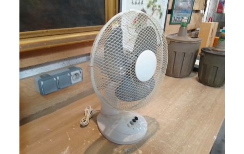 VENTILATEUR SUR PIED