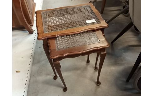 TABLES GIGOGNES STYLE LOUIS LOT 2