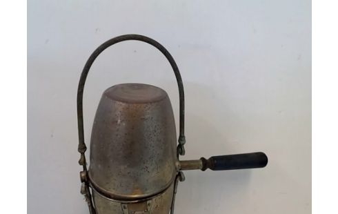 CAFETIERE ANCIENNE A BASCULE