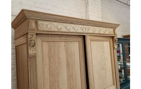 GARDE ROBES DÉCAPÉE