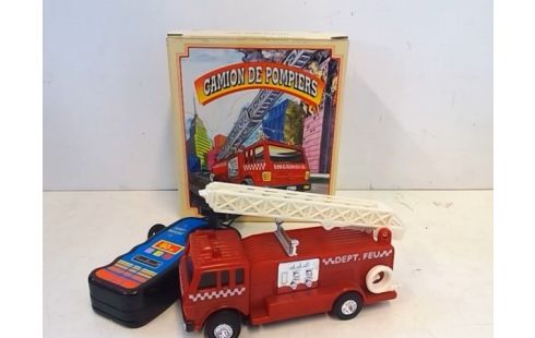 CAMION DE POMPIER