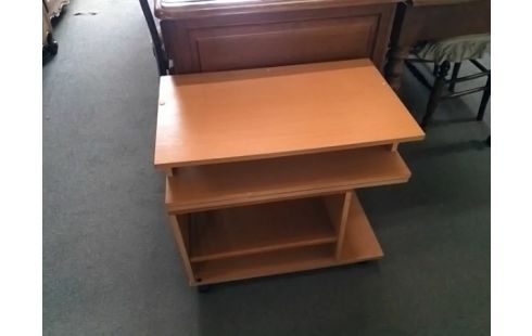 MEUBLE TV SUR ROULETTES