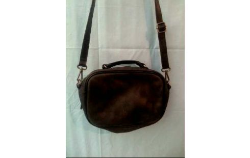 UMÄNGETASCHE LEDEROPT. SCHWARZ