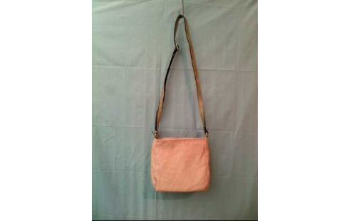 UMHÄNGETASCHE ROSA LEDEROPT. <BENOTTI>