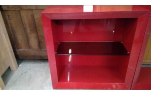 WANDKAST/VITRINE MODERN ROOD GLAS