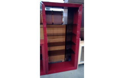 WAND/VITRINE KAST MODERN ROOD