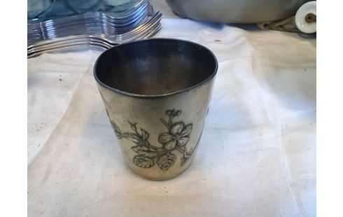 TASSE METAL ARGENTEE