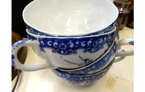 TASSE BLANCHE BLEUE
