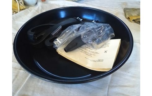 POELE PLUSIEURS POIGNEE