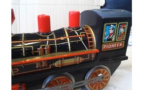 TRAIN PIONEER