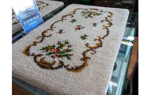 TAPIS 68X110 FAIT MAIN