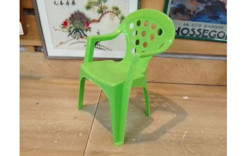 CHAISE ENFANT PLASTIQUE