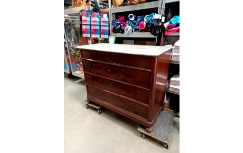 COMMODE DESSUS MARBRE + CLEF