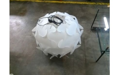 SUSPENSION LAMOE A POSE