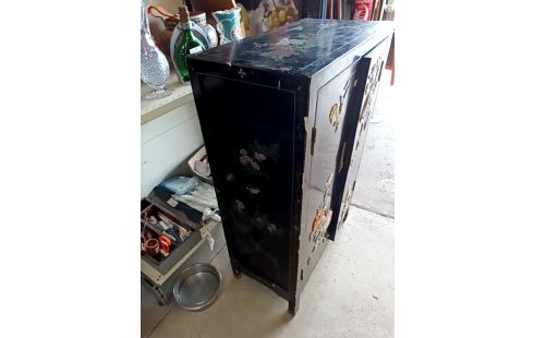 BUFFET LAQUÉ STYLE ASIATIQUE + ACC RES