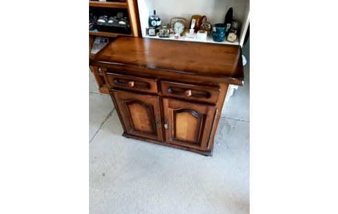 MEUBLE D'APPOINT + CLE