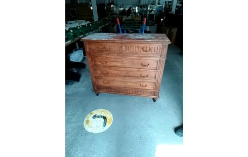 COIFFEUSE DESSUS MARBRE