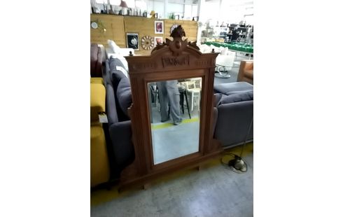 COIFFEUSE DESSUS MARBRE