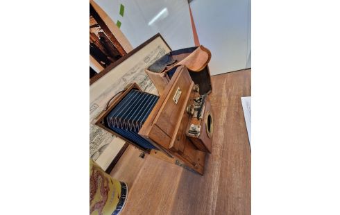 APPAREIL PHOTO ANCIEN