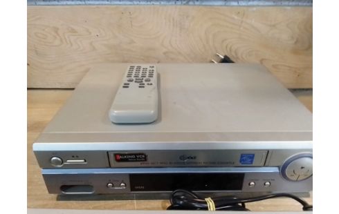LECTEUR K7 LG + TÉLÉCOMMANDE