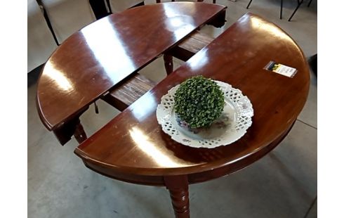 TABLE RONDE ACAJOU + 5 ALLONGES (4,73M)