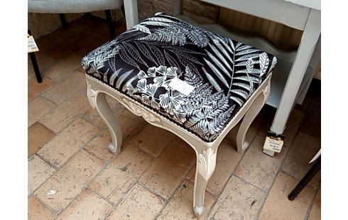 BANQUETTE style louis xv patinee et tissu noir