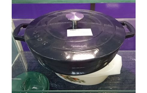 CASSEROLE FONTE ET COUVERCLE