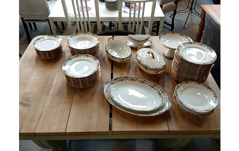 SERVICE DE TABLE limoges bord fleuri