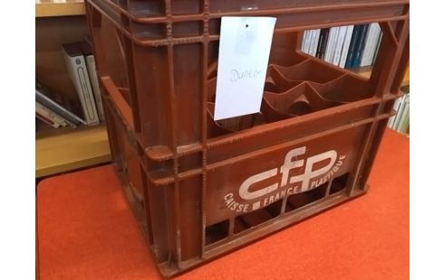 CAISSE BOUTEILLE ROUGE