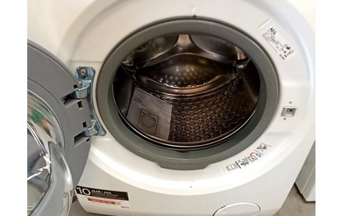 MACHINE A LAVER aeg 8000 series okomix technology