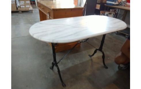 TABLE EXTERIEUR DESSUS MARBRE