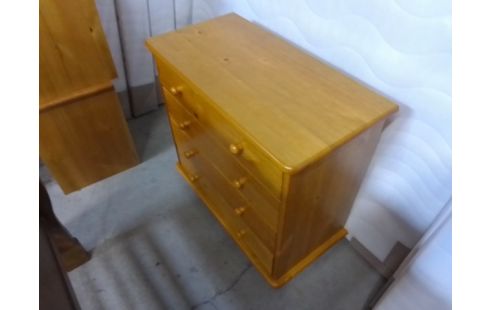 COMMODE PIN 4 TIROIRS