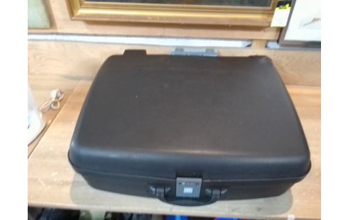 VALISE DE VOYAGE DELSEY