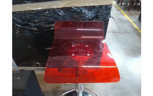 TABOURET DE BAR PLEXIGLAS ROUGE