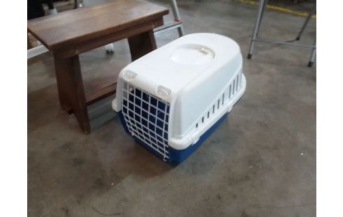 CAISSE DE TRANSPORT CHAT