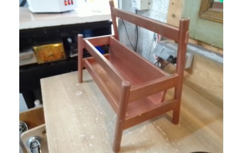 PORTE REVUES BOIS PEINT