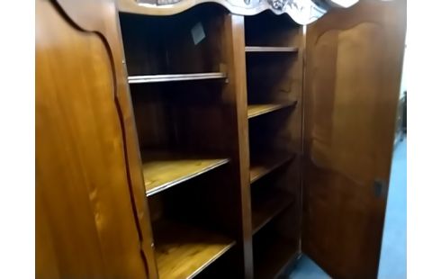 ARMOIRE 3 PORTES MERISIER STYLE REGENCE