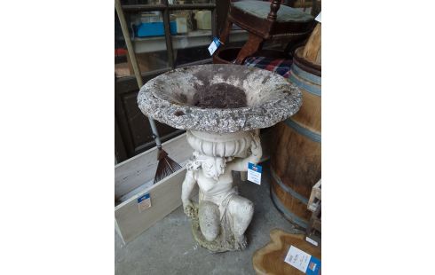 CACHE POT JARDINIERE ANGE VASQUE BETON