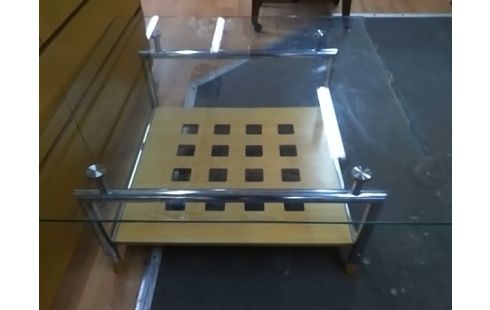TABLE BASSE VERRE 90X90 QLQS RAYURES