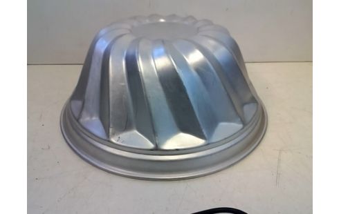 MOULE A GATEAU INOX